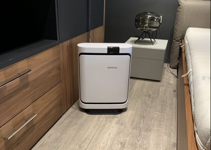 may-loc-khong-khi-sharp-phu-hop-cho-phong-co-dien-tich-nho