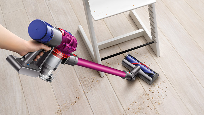 Đánh giá máy hút bụi cầm tay Dyson V7 - động cơ tiếp tục được cải tiến. 11 Máy hút bụi cầm tay Dyson V7