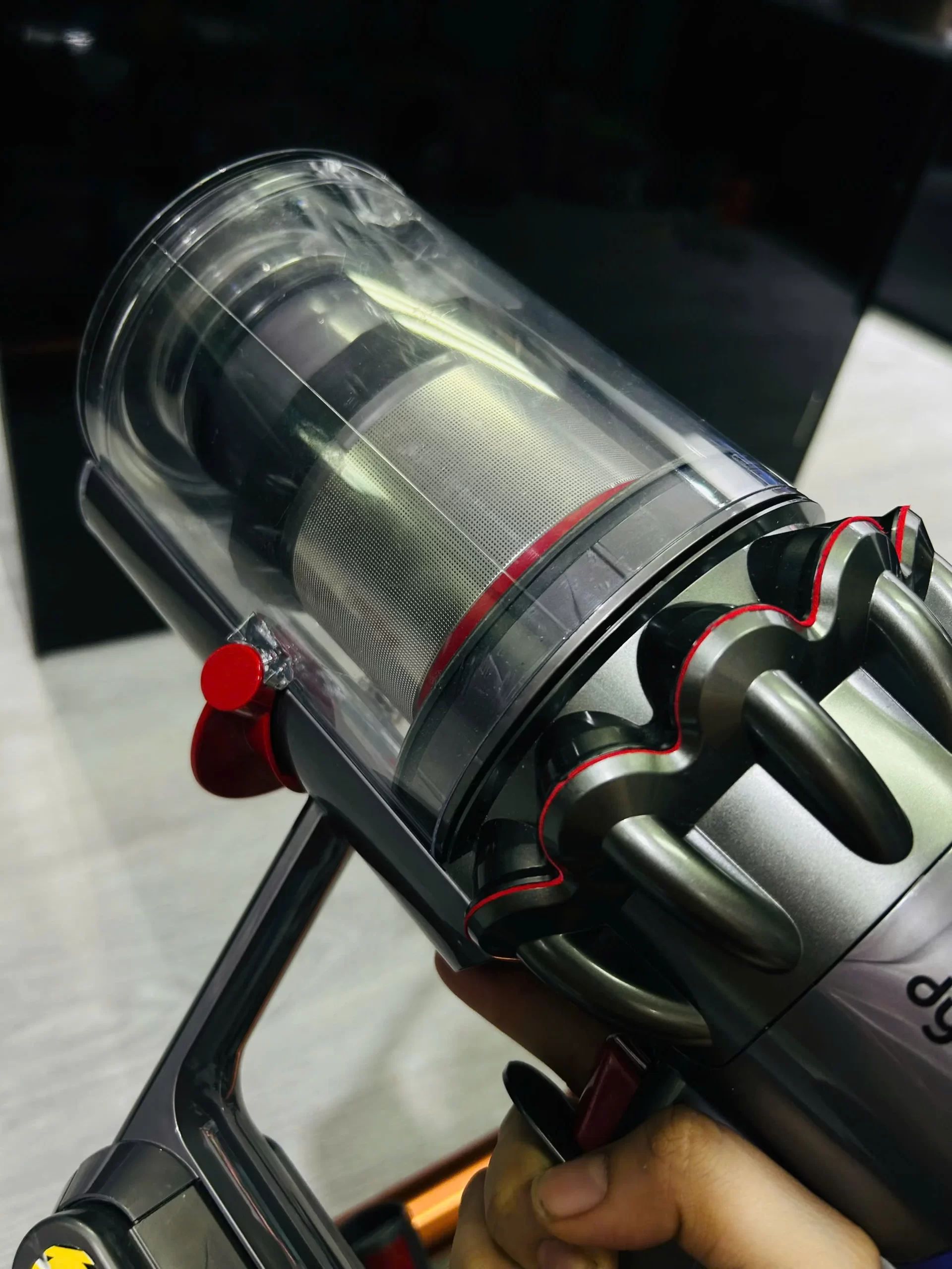 Máy Hút Bụi Không Dây Dyson V10 Fluffy 8 Máy Hút Bụi Không Dây Dyson V10 Fluffy - Ảnh 6