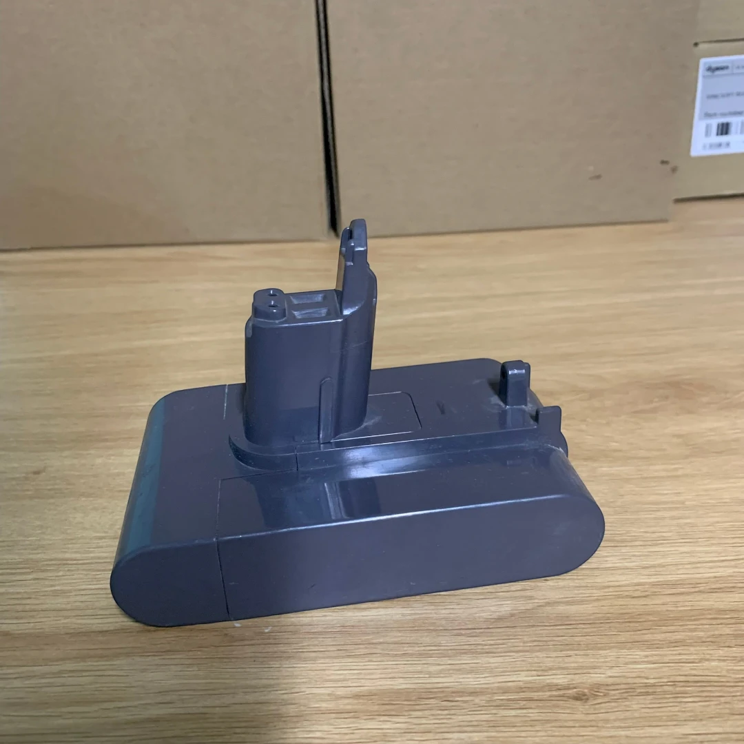 Pin máy hút bụi dyson DC45 DC35 3000mah Type B 12 1784339116045 1921832399611700285 7951186484561519566 a5b2f9ec54ca38d280a588a61a066eb0 Photoroom