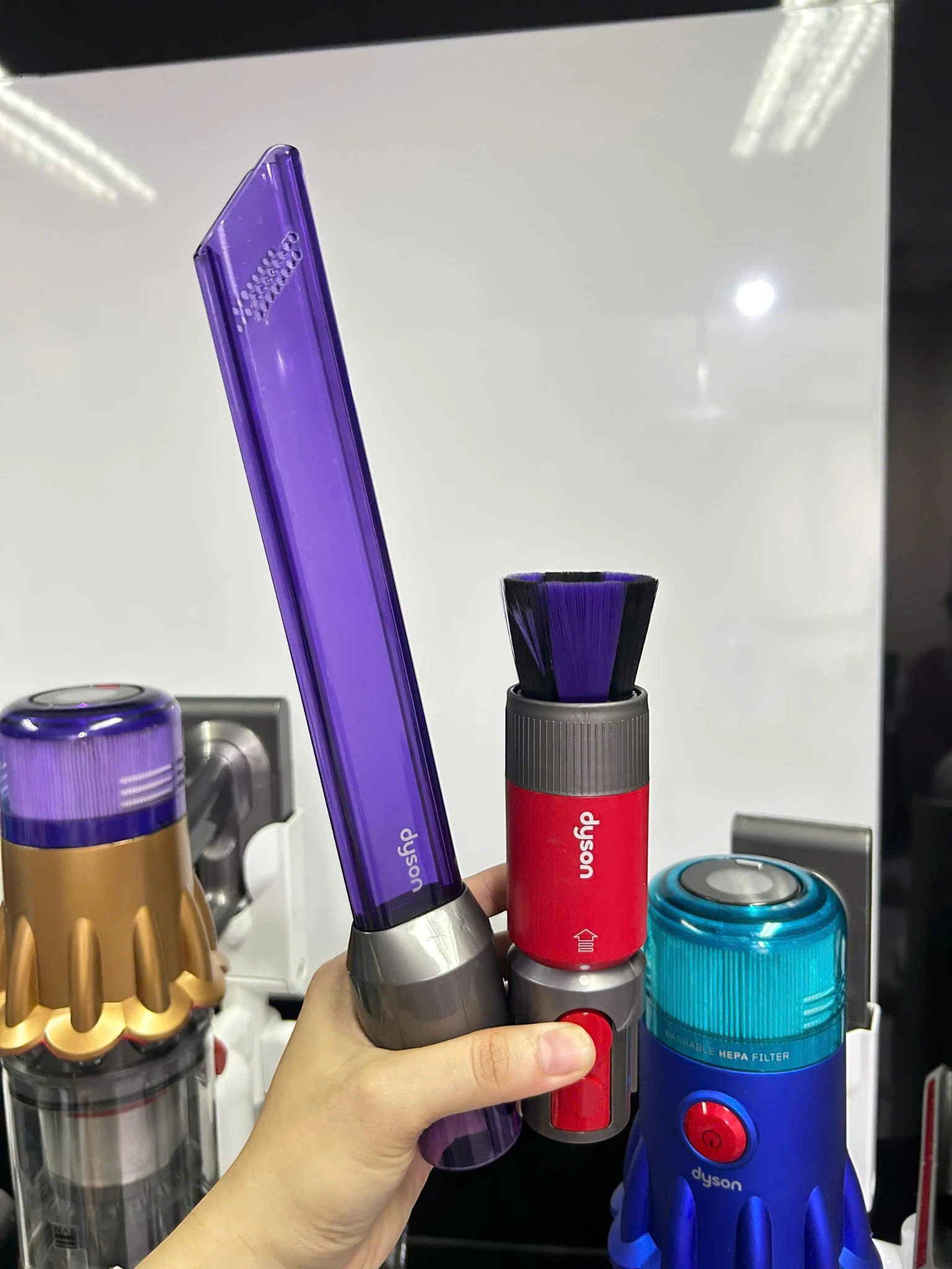 Máy hút bụi Dyson V15 Detect Absolute 13 Máy hút bụi Dyson V15 Detect Absolute - Ảnh 11