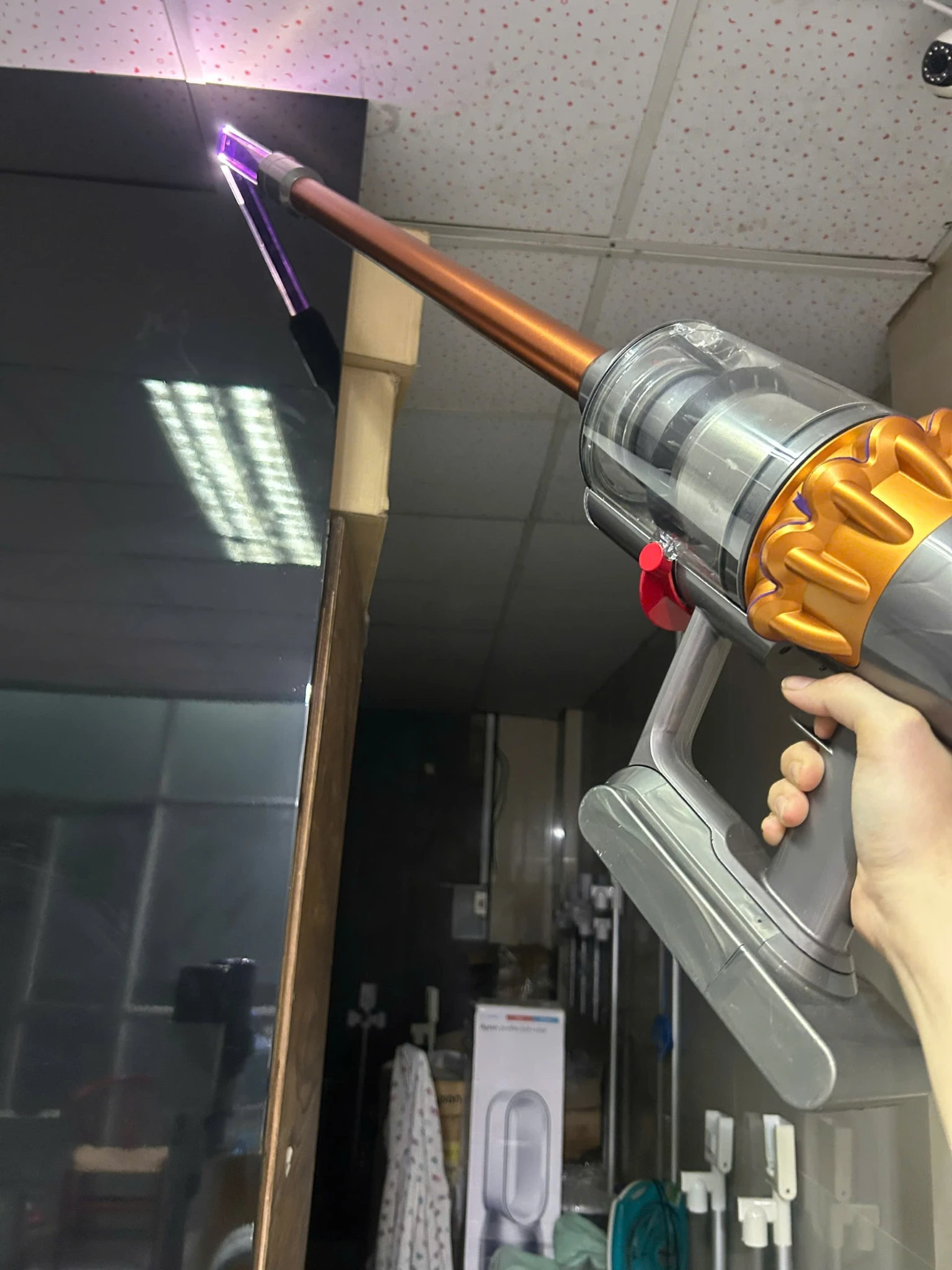 Máy hút bụi Dyson V15 Detect Absolute 9 Máy hút bụi Dyson V15 Detect Absolute - Ảnh 7
