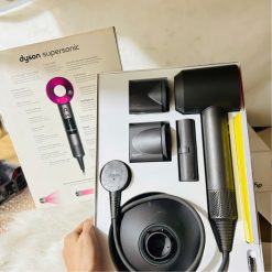 Máy Sấy Tóc Cao Cấp Dyson Supersonic hair dryer HD01 (Iron/Fuchsia) 11 z6210593787135 974ad15d89c46591790be087db793354