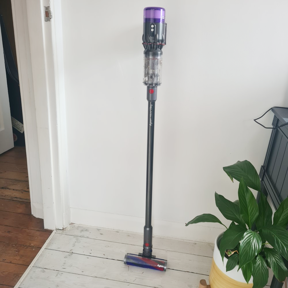 Đánh giá Dyson Micro 1.5kg: Máy hút bụi cầm tay không dây siêu nhẹ và mạnh mẽ 1 Đánh giá Dyson Micro 1.5kg