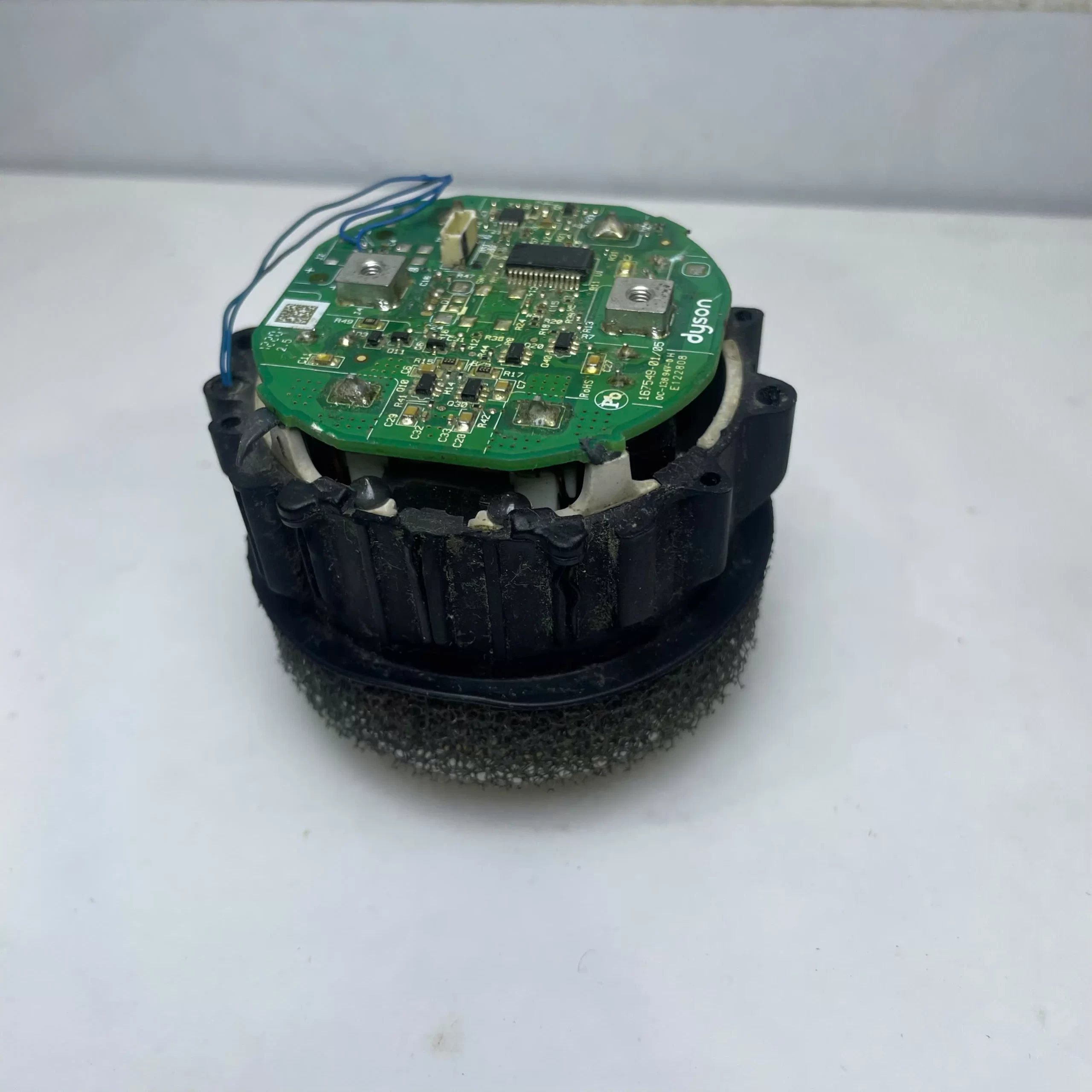 Động cơ cho máy hút bụi Dyson V8 SV10 SV10K SV25 SV37 Vacuum Motor 8 Động cơ cho máy hút bụi Dyson V8 SV10 SV10K SV25 SV37 Vacuum Motor - Ảnh 7