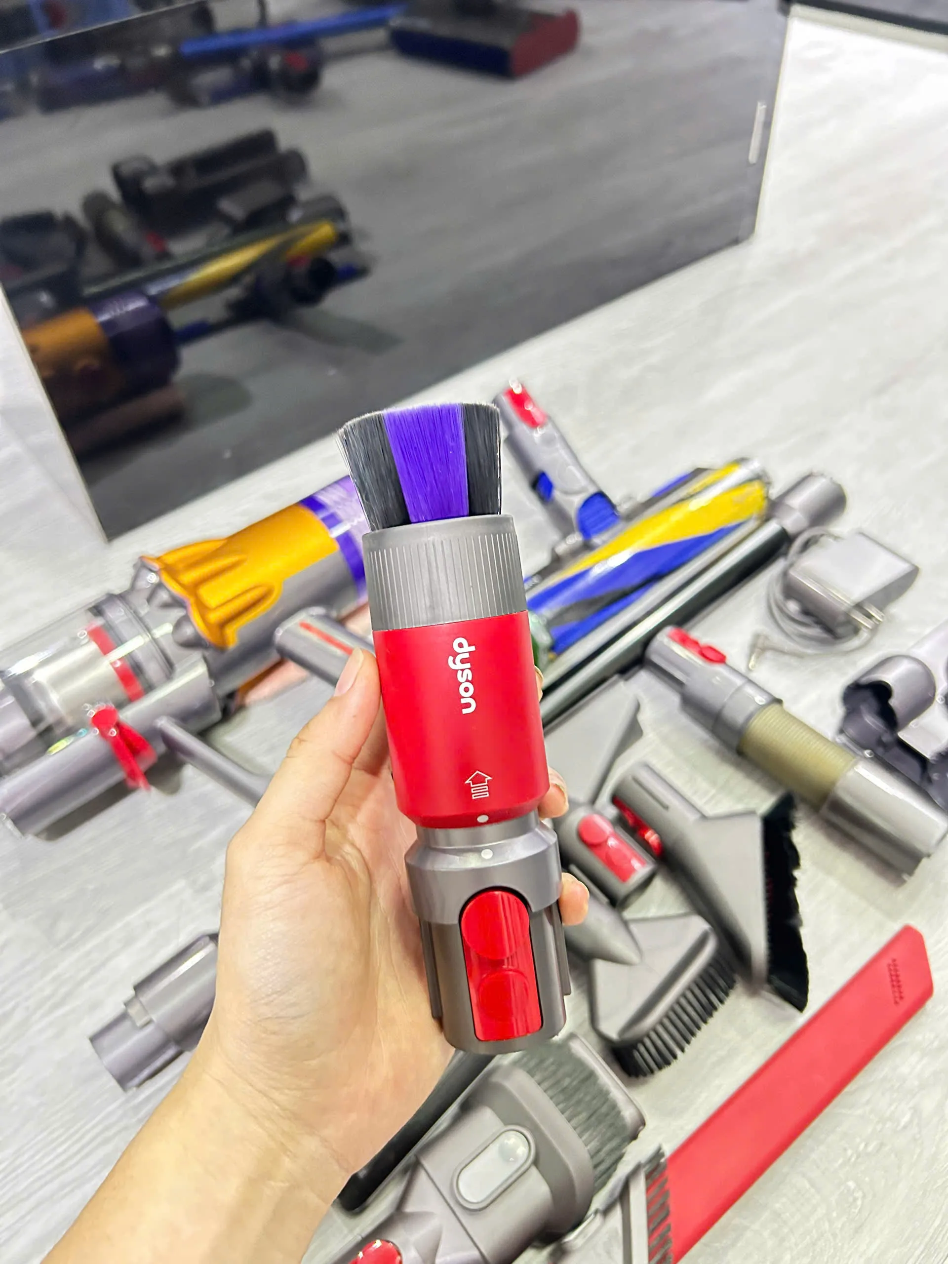 Máy hút bụi Dyson V12 Detect Slim Absolute - Làm Sạch Tuyệt Đối 10 Máy hút bụi Dyson V12 Detect Slim Absolute - Làm Sạch Tuyệt Đối - Ảnh 9