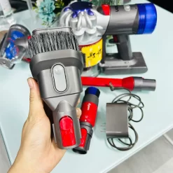 Máy hút bụi cầm tay Dyson V8 Focus Clean 20 z7410476928663 04be406cb2aac98d801136f9e253f98e Photoroom