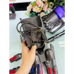 Máy hút bụi không dây Dyson V11 Origin, Làm sạch sàn gỗ men, Hút nệm chống rối 17 z7413694259128 55db8bd21c7dde840cc1c1178993af54 Photoroom