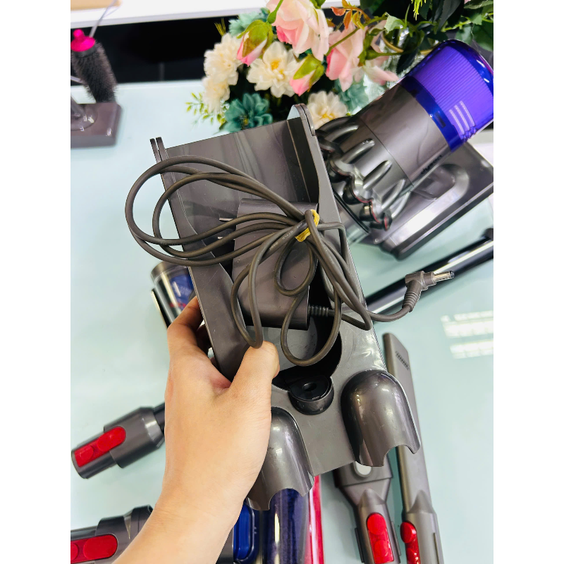 Máy hút bụi không dây Dyson V11 Origin, Làm sạch sàn gỗ men, Hút nệm chống rối 9 Máy hút bụi không dây Dyson V11 Origin, Làm sạch sàn gỗ men, Hút nệm chống rối - Ảnh 8