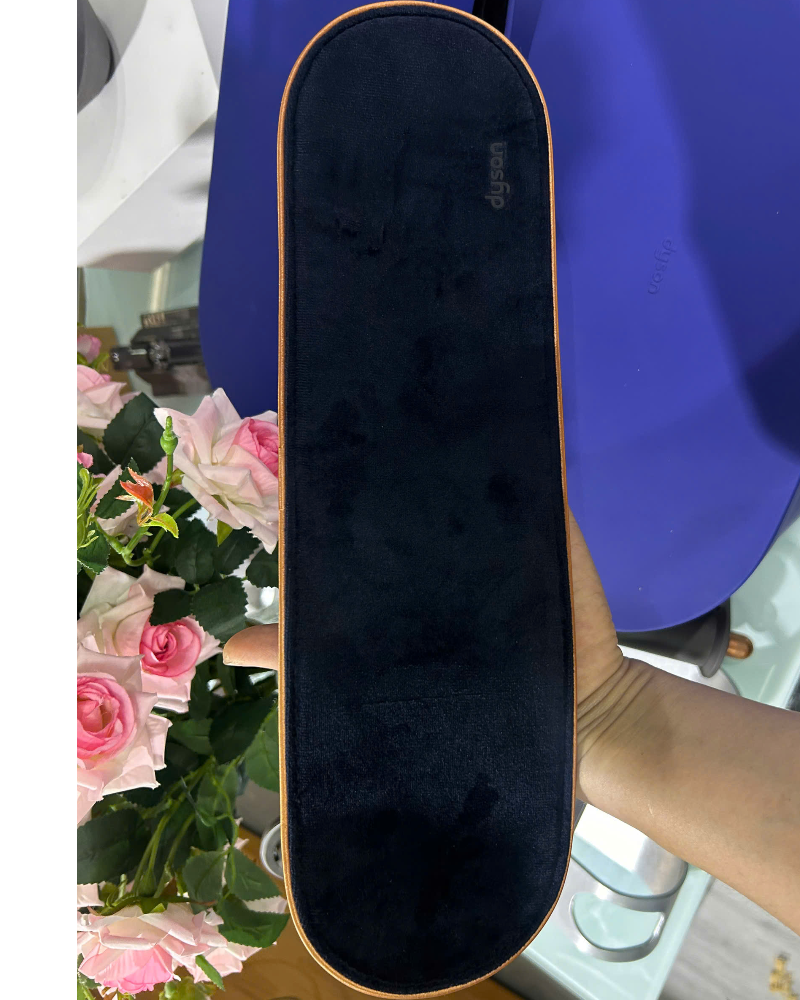 Thảm nhung chịu nhiệt cho máy sấy duỗi Dyson Airstrait Velvet heat-resistant mat 4 Thảm nhung chịu nhiệt cho máy sấy duỗi Dyson Airstrait Velvet heat-resistant mat - Ảnh 2